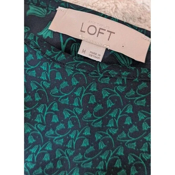 Loft Green and Navy Layered Look Long Sleeve Blouse Size Med - Picture 4 of 8